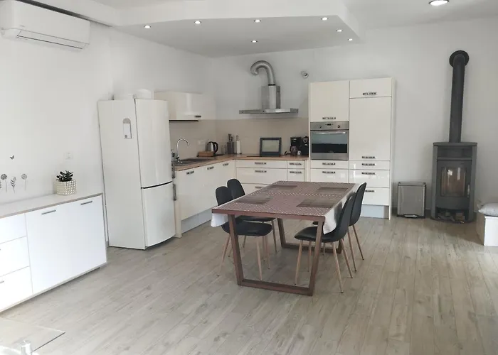 Holiday home House Tina