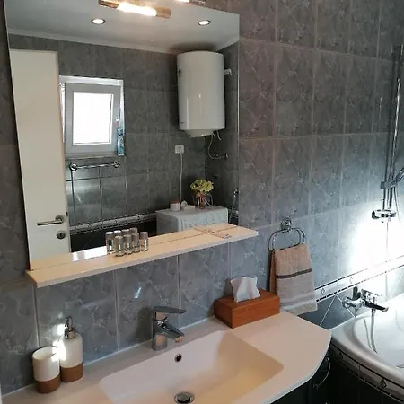 Будинок відпочинку House Tina